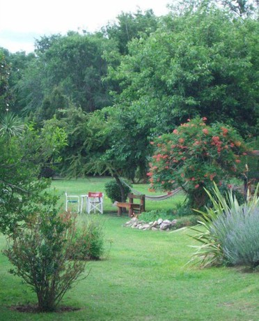 Imagen de los exteriores del Hotel San Carlos, Villa del Dique. Foto 14
