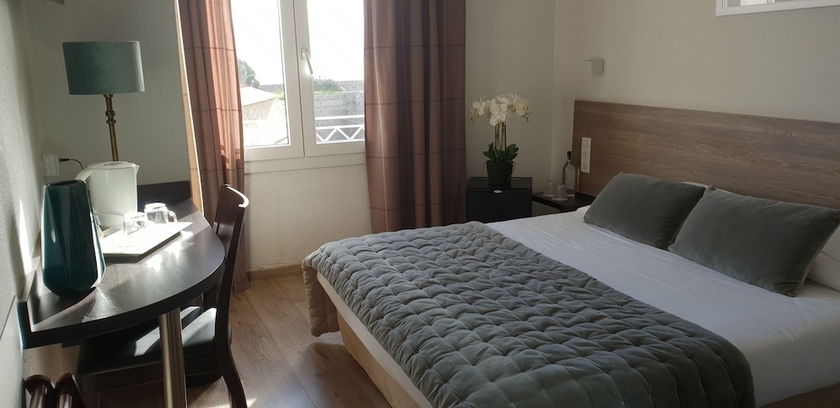 Imagen de la habitación del Hotel San Carlu Citadelle. Foto 3