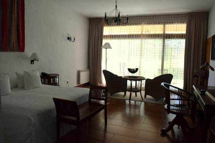 Imagen de la habitación del Hotel San Ceferino Hotel and Spa. Foto 7