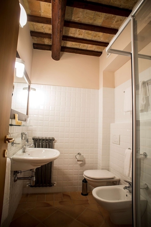 Imagen de la habitación del Hotel San Claudio. Foto 3