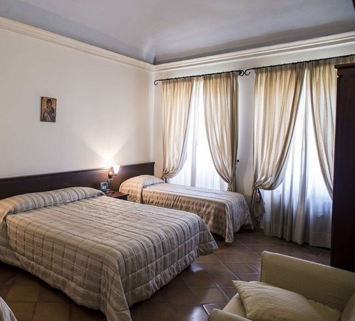 Imagen de la habitación del Hotel San Claudio. Foto 13