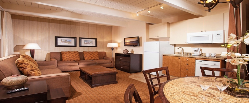 Imagen de los interiores del Hotel San Clemente Inn. Foto 11