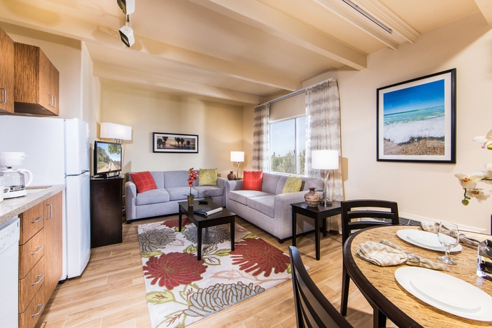 Imagen de los interiores del Hotel San Clemente Inn. Foto 14