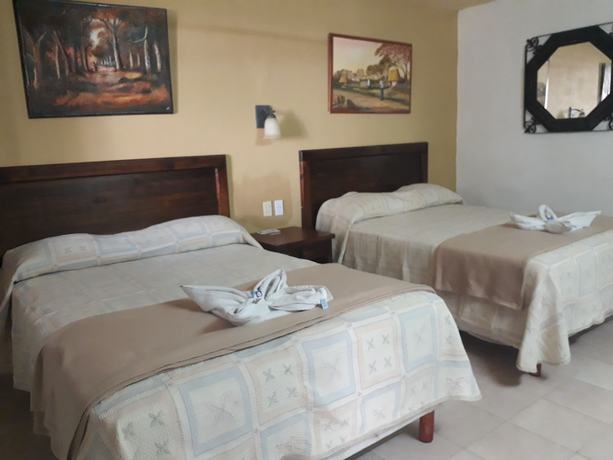 Imagen de la habitación del Hotel San Clemente, Valladolid. Foto 15