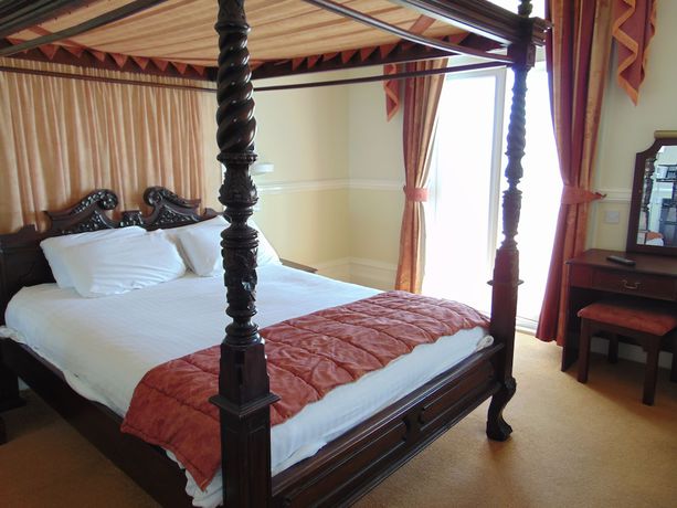 Imagen de la habitación del Hotel San Clu. Foto 2