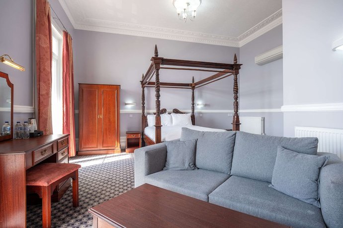 Imagen de la habitación del Hotel San Clu. Foto 9