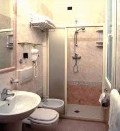Imagen de la habitación del Hotel San Crispino. Foto 14