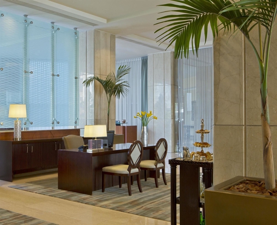 Imagen de los interiores del Hotel San Cristobal Tower. Foto 14