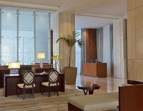 Imagen de los interiores del Hotel San Cristobal Tower. Foto 15