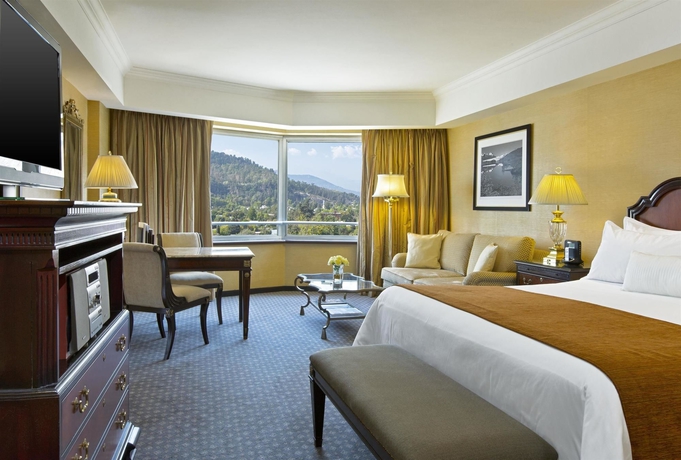 Imagen de la habitación del Hotel San Cristobal Tower. Foto 9