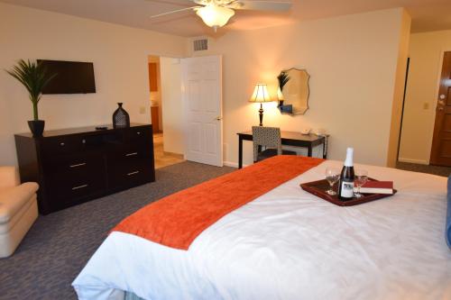 Imagen de la habitación del Hotel San Diego Country Estates. Foto 6