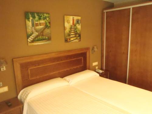 Imagen de la habitación del Hotel San Diego, Novelé. Foto 8