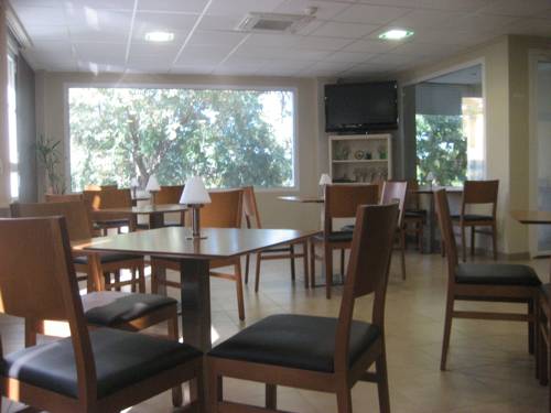 Imagen de la habitación del Hotel San Diego, Novelé. Foto 15