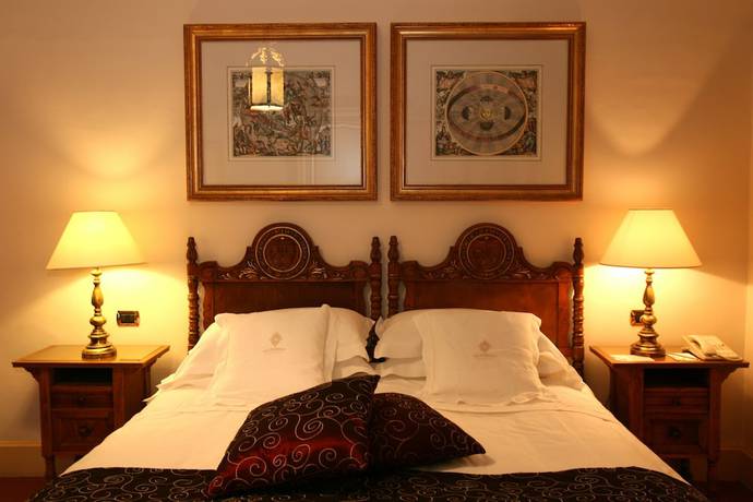 Imagen de la habitación del Hotel San Domenico Palace, Taormina, A Four Seasons. Foto 8