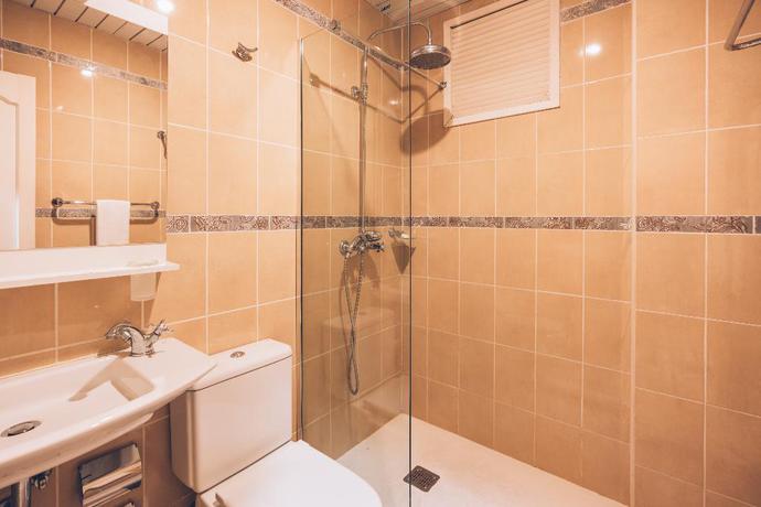 Imagen de la habitación del Hotel San F&eacute;lix, Santiago de Cuba. Foto 6