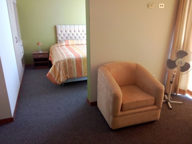 Imagen de la habitación del Hotel San Felipe Suites. Foto 6