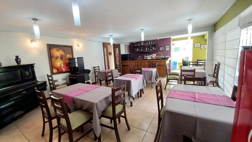 Imagen del bar/restaurante del Hotel San Felipe Suites. Foto 4