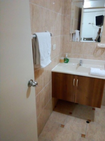 Imagen de la habitación del Hotel San Felipe Suites. Foto 12