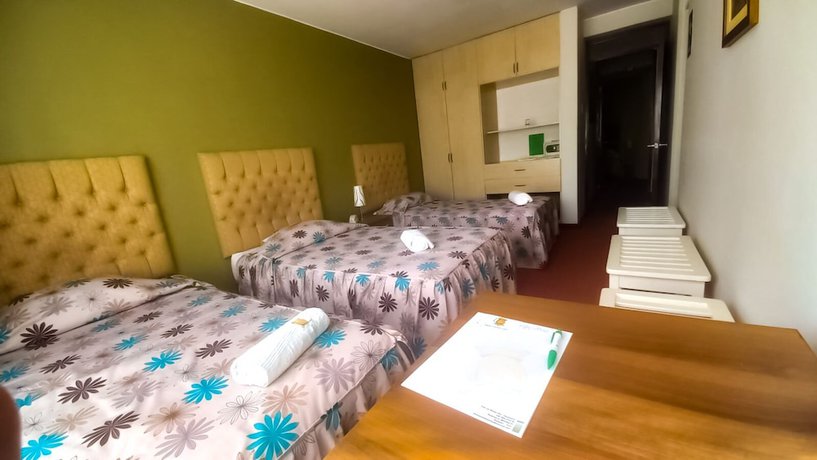 Imagen de la habitación del Hotel San Felipe Suites. Foto 13