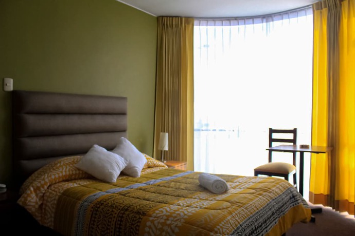 Imagen de la habitación del Hotel San Felipe Suites. Foto 16