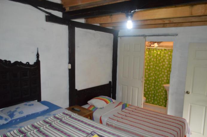 Imagen de la habitación del Hotel San Fernando. Foto 3