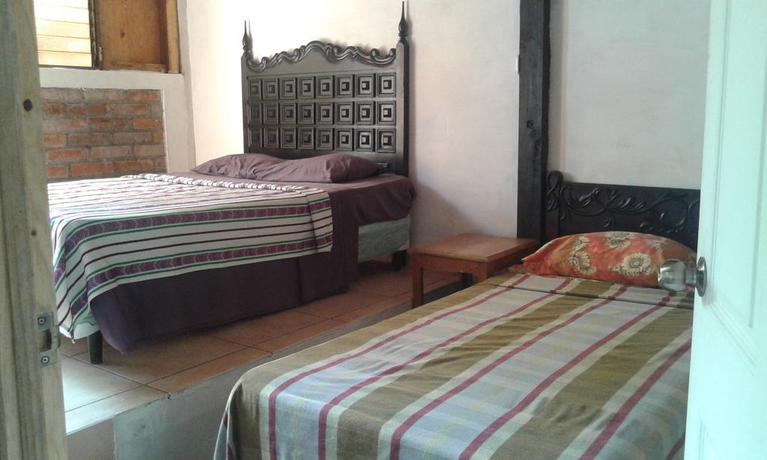 Imagen de la habitación del Hotel San Fernando. Foto 7