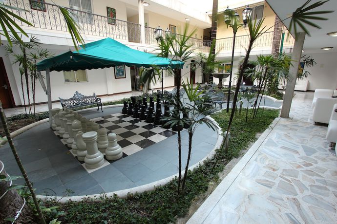 Imagen de los interiores del Hotel San Fernando Real. Foto 19