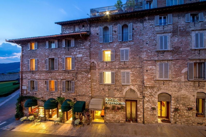 Imagen general del Hotel San Francesco, Asis. Foto 10