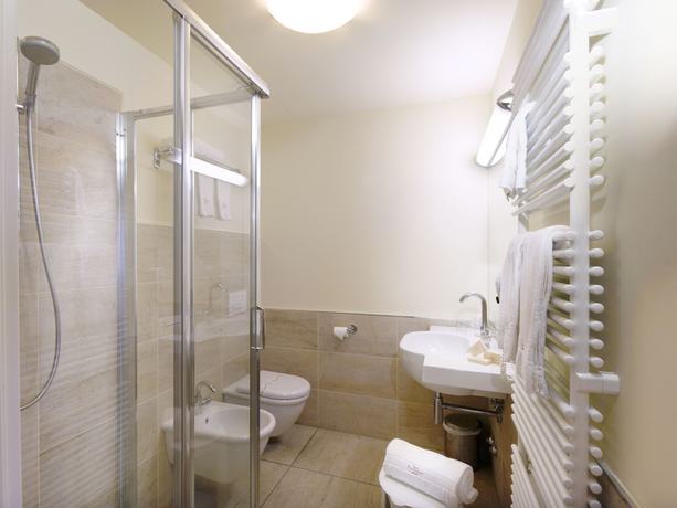 Imagen de la habitación del Hotel San Francesco, Loreto. Foto 16