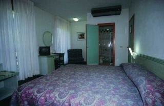 Imagen de la habitación del Hotel San Francesco, Pisa. Foto 3
