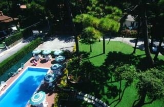 Imagen de la piscina del Hotel San Francesco, Pisa. Foto 5