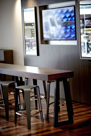 Imagen del bar/restaurante del Hotel San Francisco Airport Marriott Waterfront. Foto 2