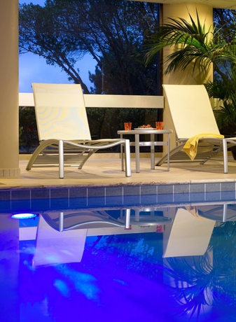 Imagen de la piscina del Hotel San Francisco Airport Marriott Waterfront. Foto 12