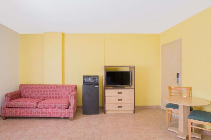 Imagen de la habitación del Hotel San Francisco Central. Foto 5