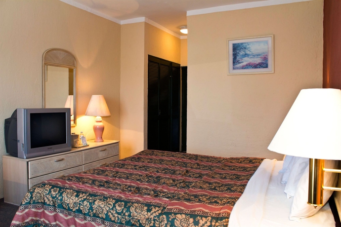 Imagen de la habitación del Hotel San Francisco Leon. Foto 10