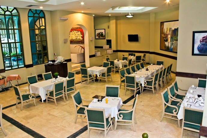 Imagen del bar/restaurante del Hotel San Francisco Leon. Foto 5