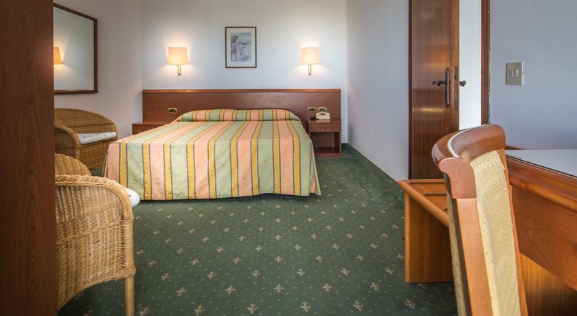 Imagen general del Hotel San Francisco, Lignano Sabbiadoro. Foto 5