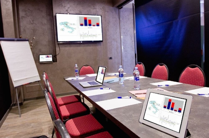 Imagen de los interiores del Hotel San Francisco, Milán. Foto 12