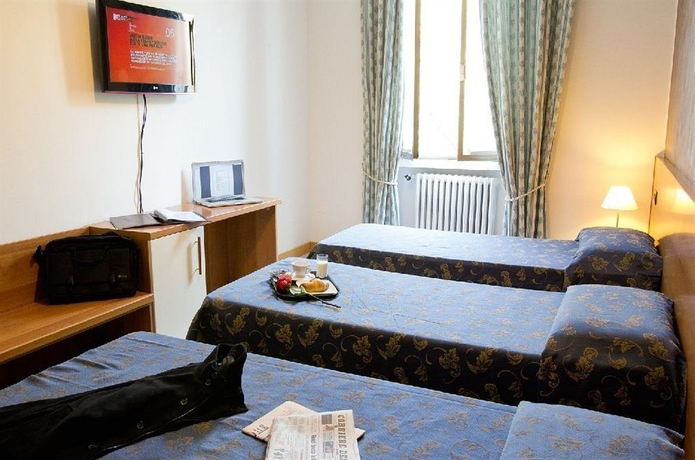 Imagen de la habitación del Hotel San Francisco, Milán. Foto 7