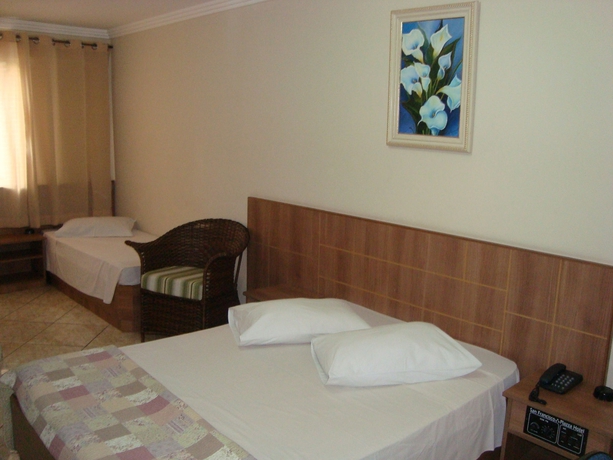 Imagen de la habitación del Hotel San Francisco Plazza. Foto 7