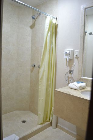 Imagen de la habitación del Hotel San Francisco, San Luis Potosi. Foto 12