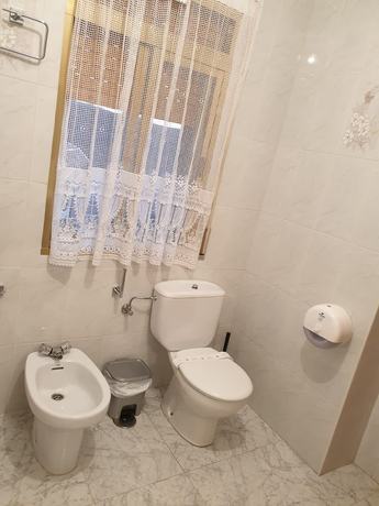 Imagen de la habitación del Hotel San Francisco, Santiago-Pontones. Foto 6