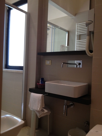 Imagen de la habitación del Hotel San Francisco, Viareggio. Foto 8