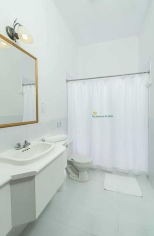 Imagen de la habitación del Hotel San Francisco de Quito. Foto 17