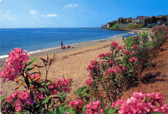 Imagen de los exteriores del Hotel San Gaetano. Foto 9