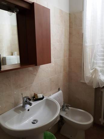 Imagen de la habitación del Hotel San Geminiano. Foto 15