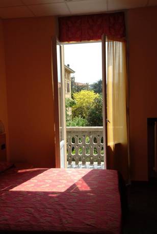 Imagen de la habitación del Hotel San Geminiano. Foto 18