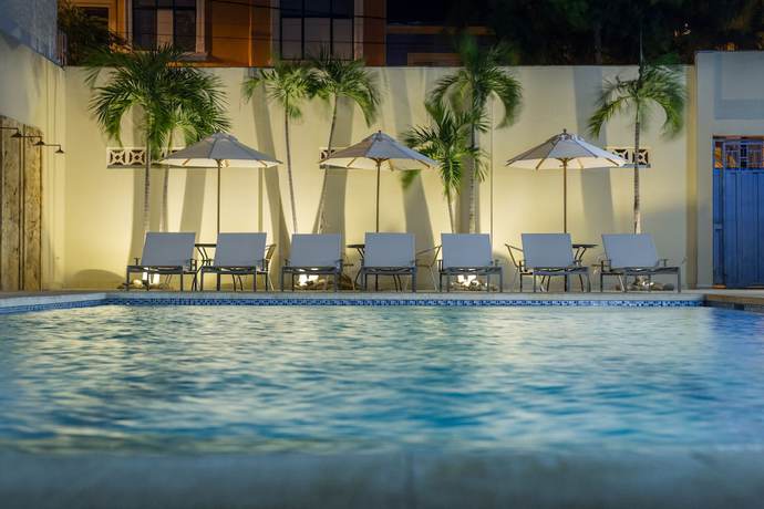 Imagen de la piscina del Hotel San German Boutique. Foto 19