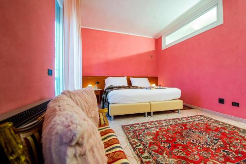 Imagen de la habitación del Hotel San Gerolamo. Foto 9