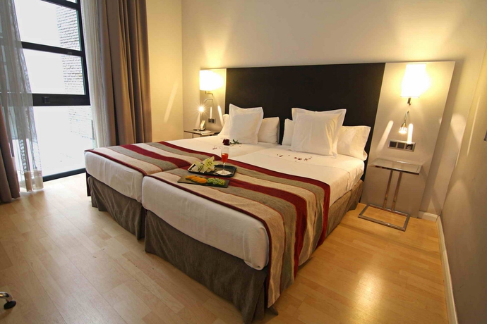 Imagen de la habitación del Hotel San Gil. Foto 10